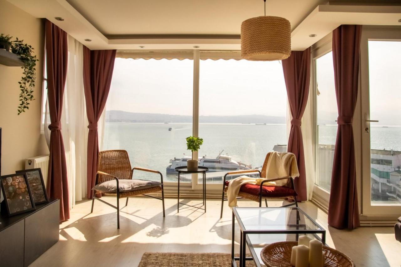 דירות Exceptional Flat With Gorgeous Sea View In איזמיר מראה חיצוני תמונה